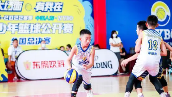 如何在封闭训练中培养篮球战术意识_2